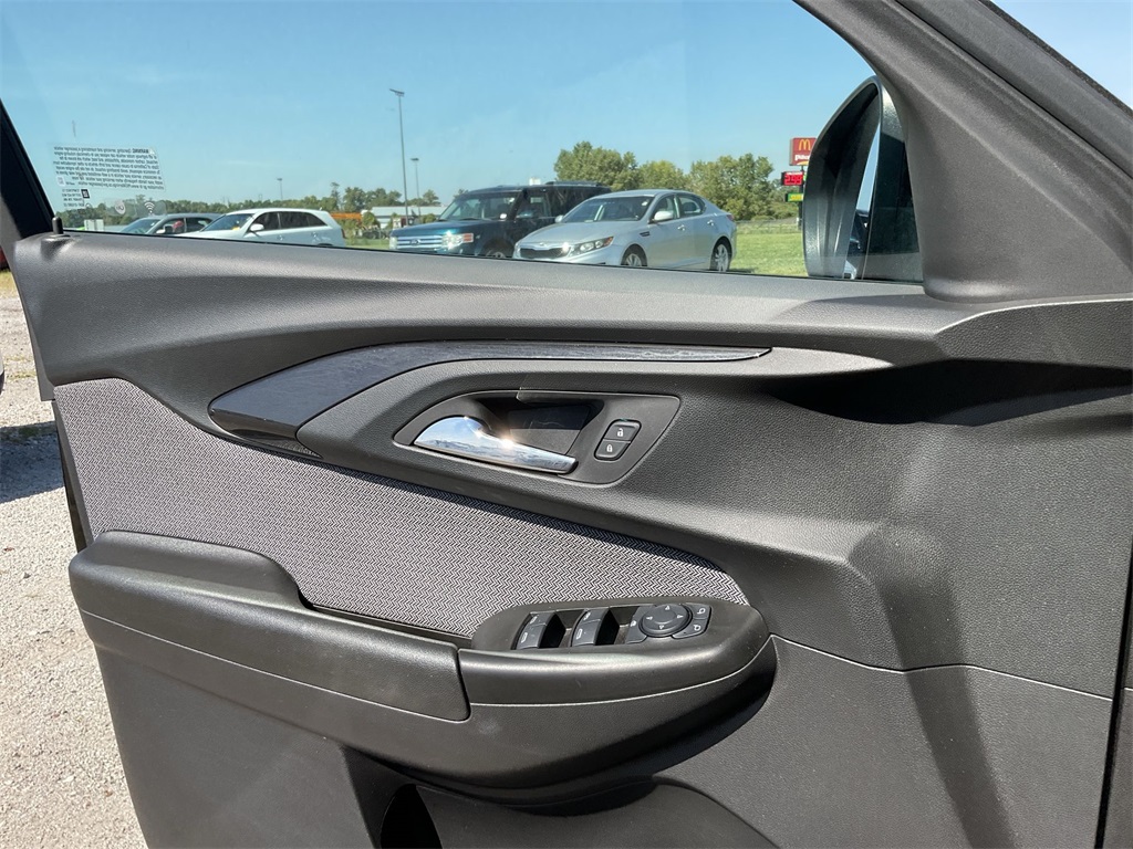 2023 Chevrolet Trailblazer LT photo 13