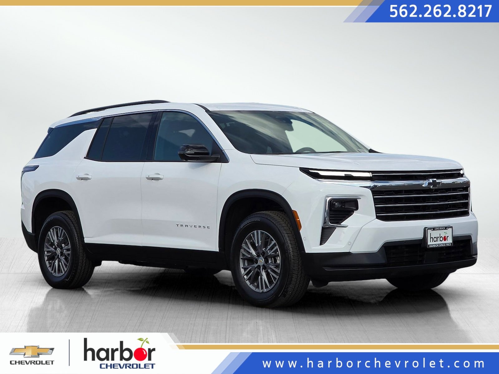 2025 Chevrolet Traverse LT's photo