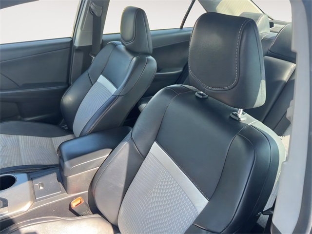 2014 Toyota Camry L photo 10
