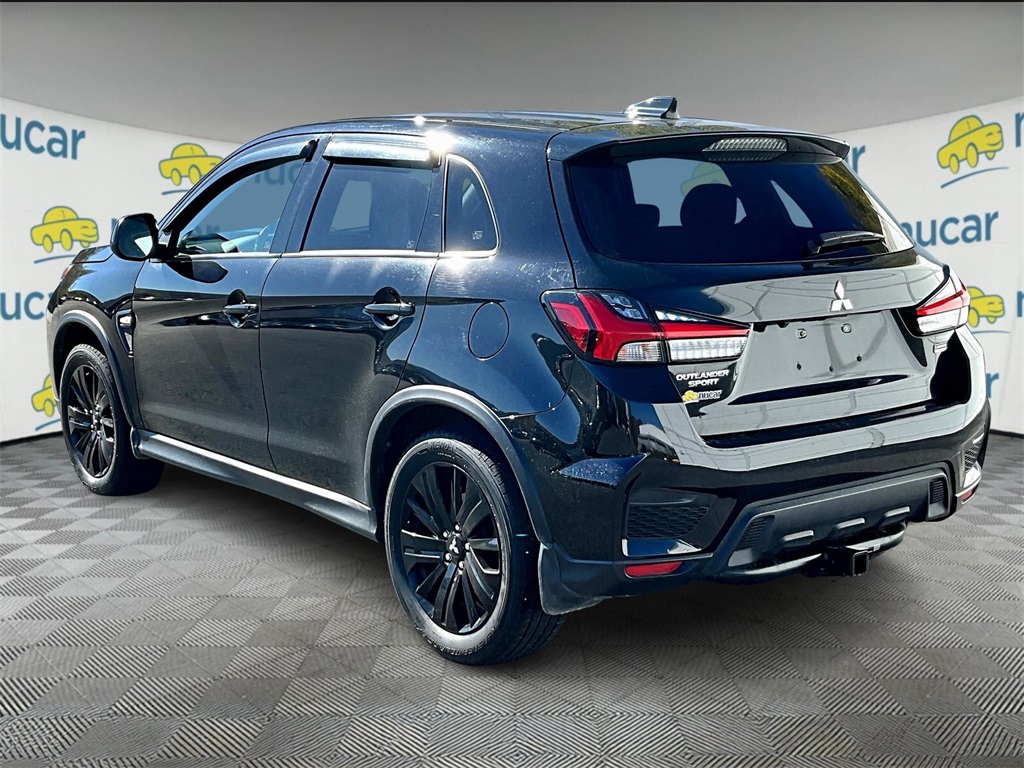 2022 Mitsubishi Outlander Sport ES photo 3