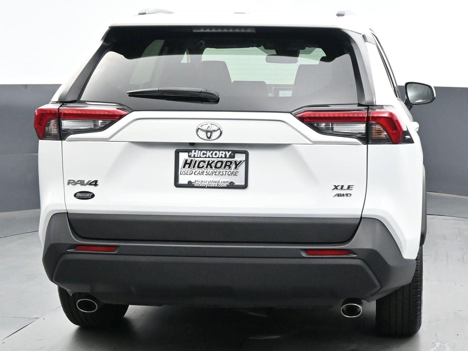 2023 Toyota RAV4 XLE photo 6