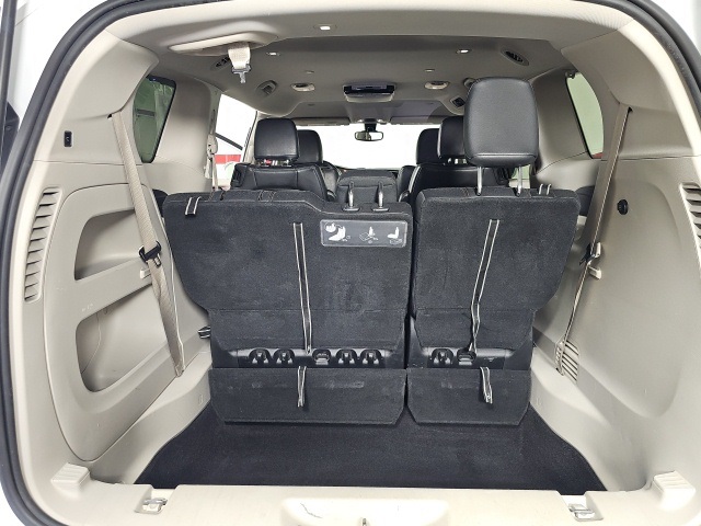 2017 Chrysler Pacifica Touring L photo 25