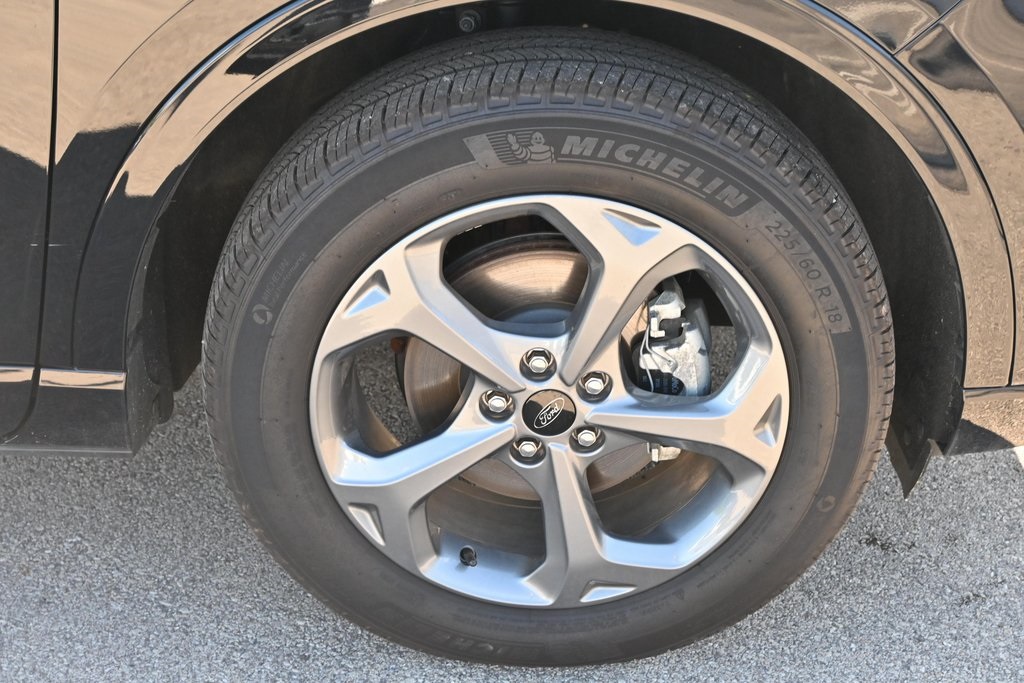 2024 Ford Escape ST-Line photo 17