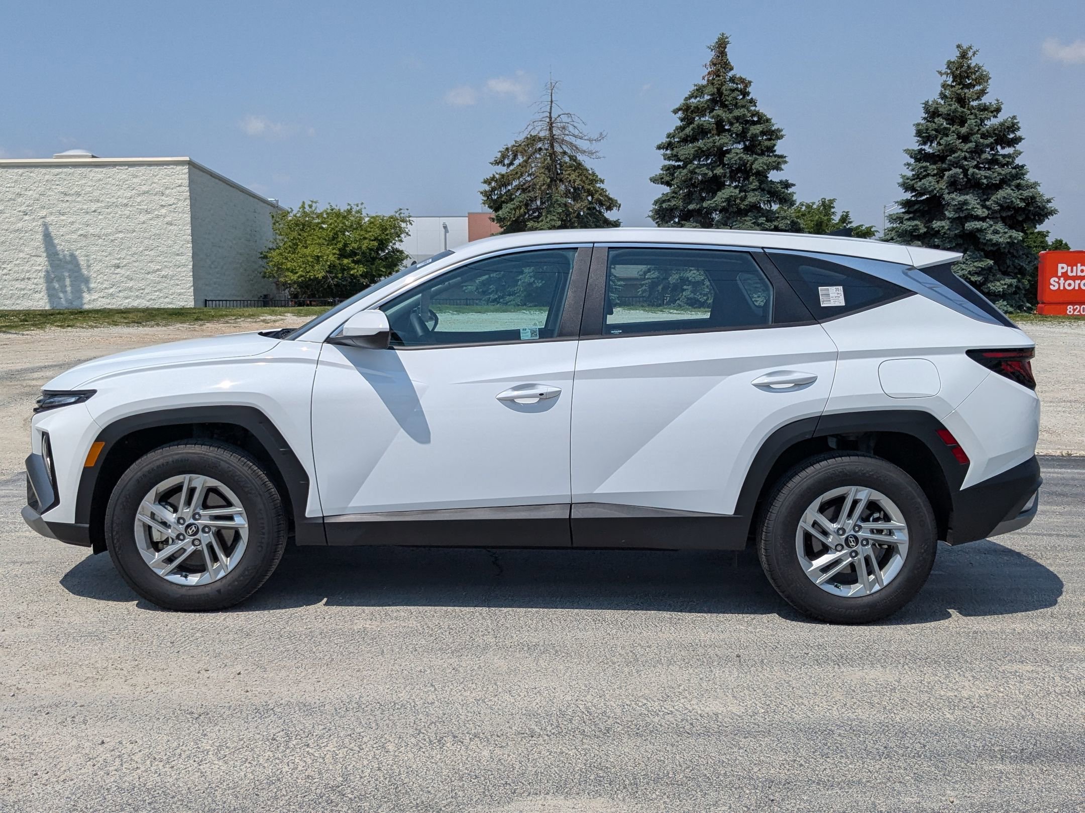 2025 Hyundai Tucson SE photo 4