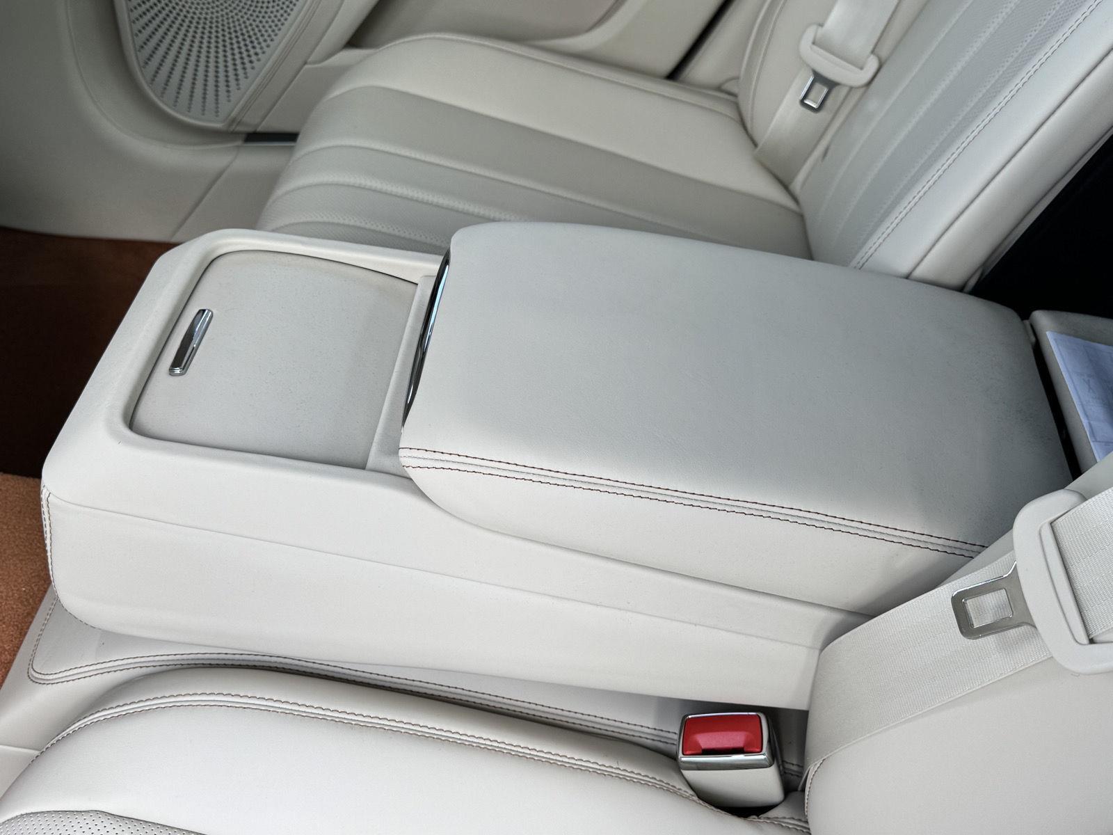 2026 Bentley Flying Spur photo 39