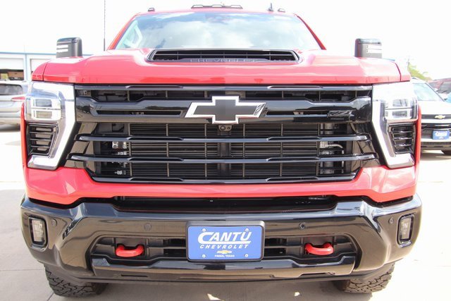2025 Chevrolet Silverado 2500HD LT photo 4