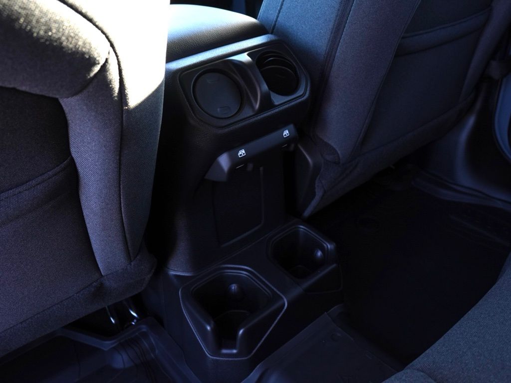 New 2026 Anvil Clear-Coat Exterior Paint Jeep 4-Door Sport S image 21