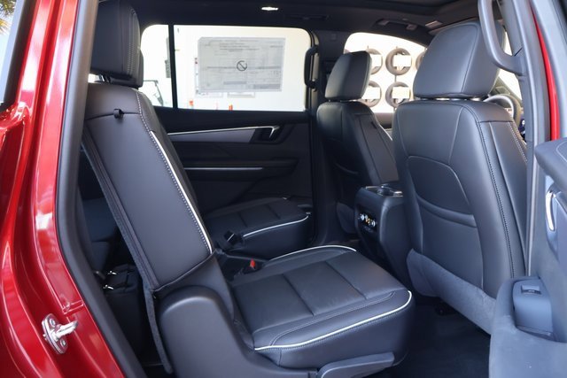 2025 Buick Enclave Sport Touring photo 19