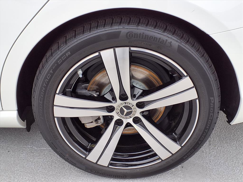 2025 Mercedes Benz C 300 4MATIC photo 22
