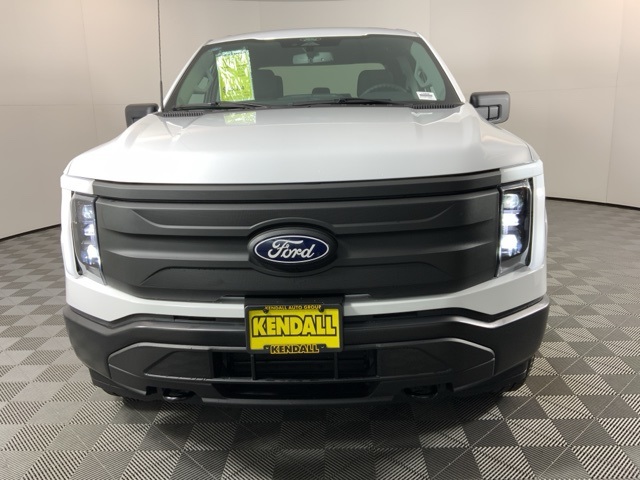2024 Ford F-150 Lightning photo 2