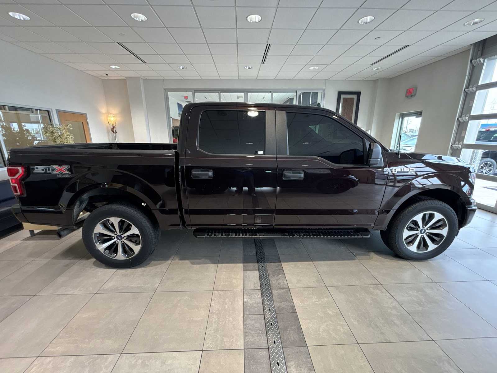 2020 Ford F-150 XL photo 2