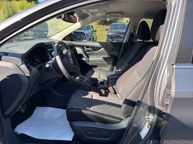 2022 Nissan Rogue Sport SV photo 19