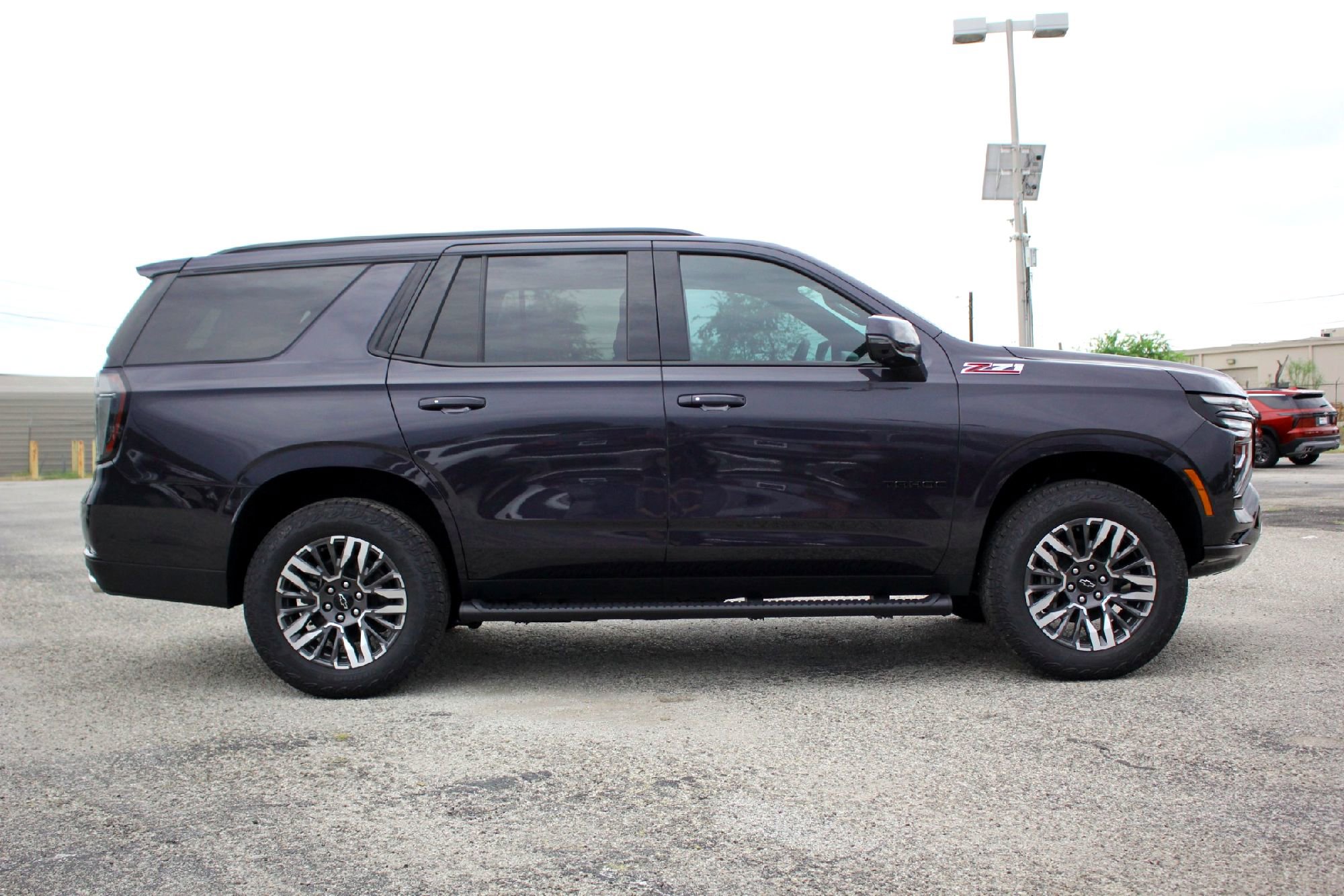2025 Chevrolet Tahoe Z71 photo 4