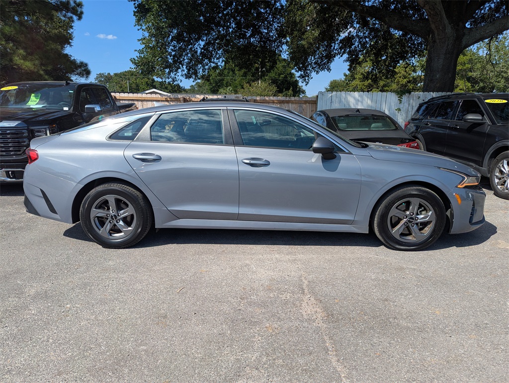 2023 Kia K5 LXS photo 3