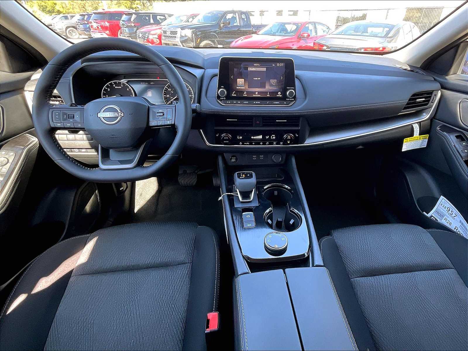 2026 Nissan Rogue SV photo 9