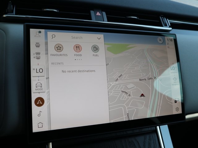 2025 Land Rover Range Rover Velar SE photo 8