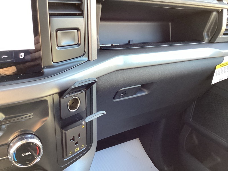 2025 Ford F-150 XLT photo 35