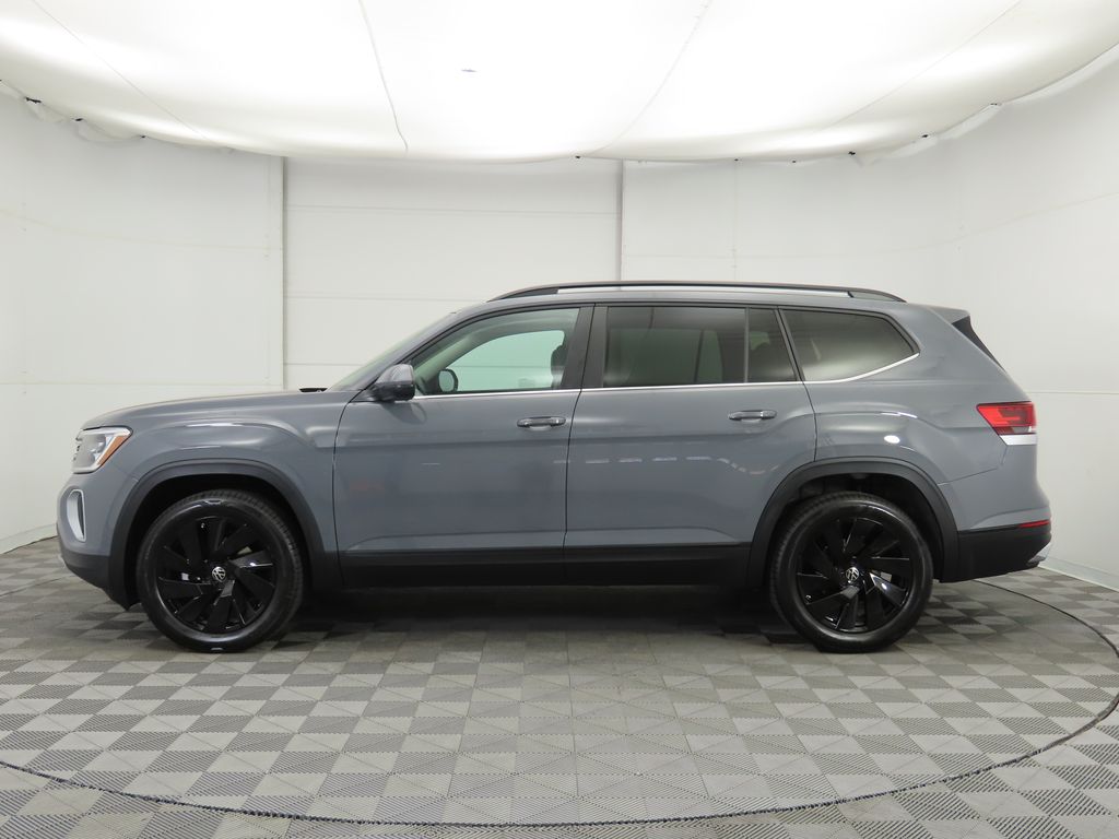 2026 Volkswagen Atlas SE Technology photo 8