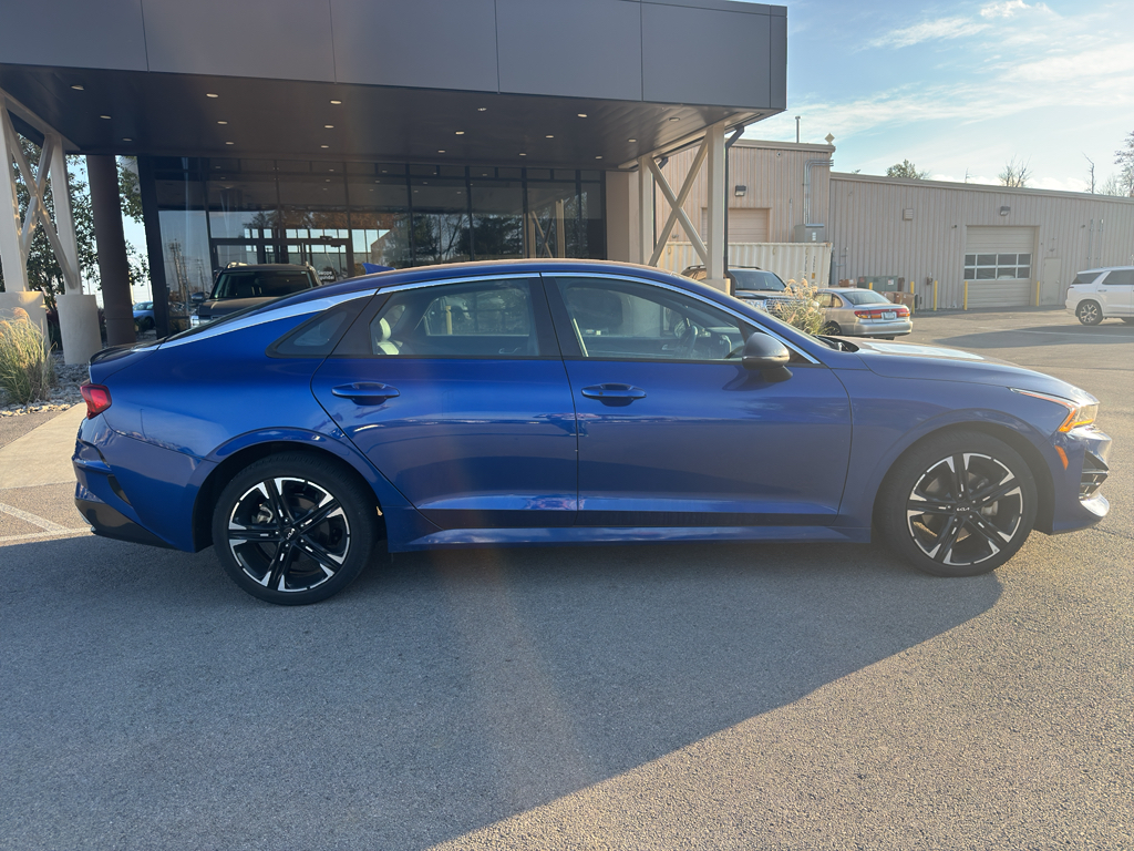 2024 Kia K5 GT-Line photo 3