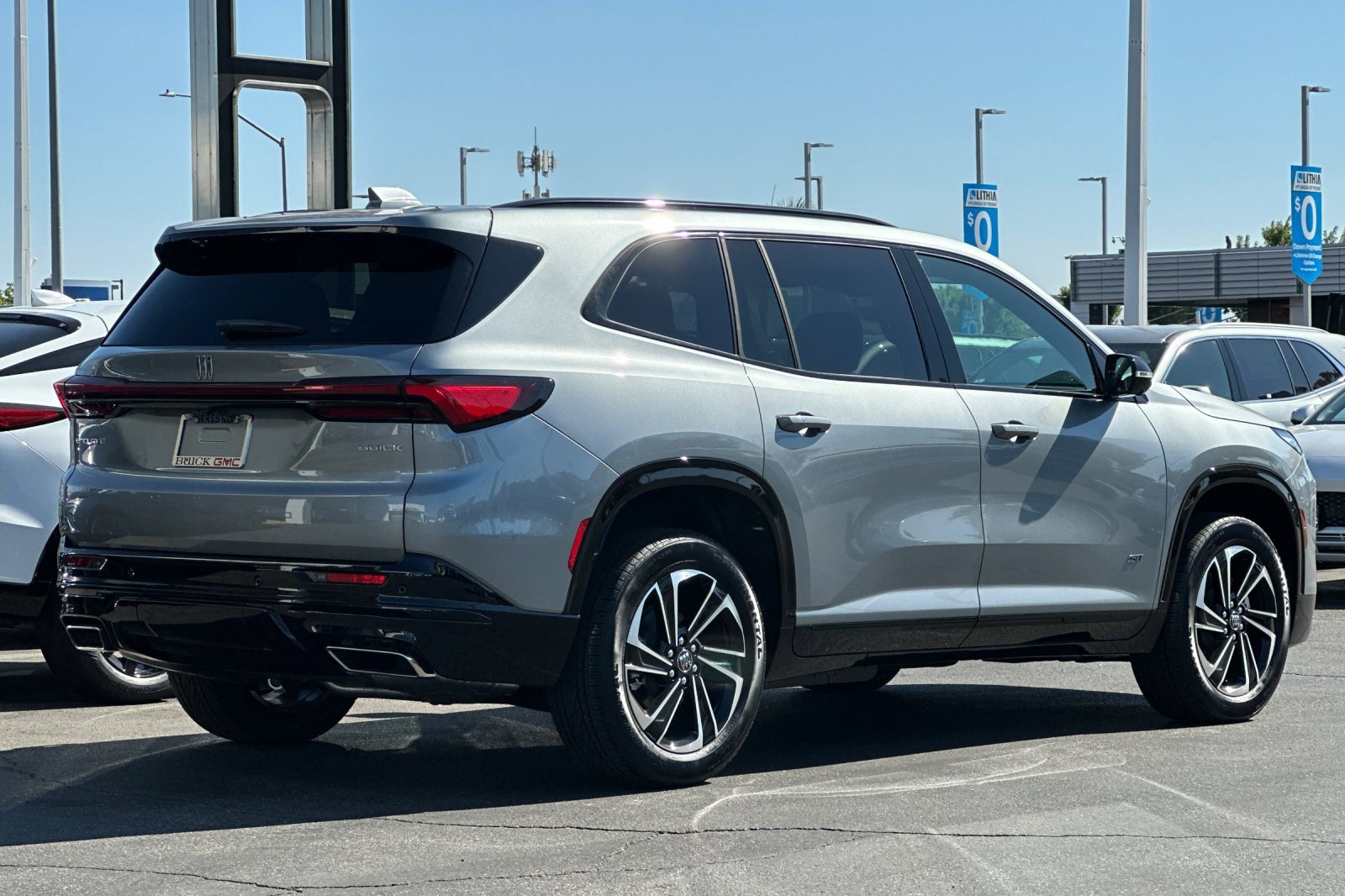 2026 Buick Enclave Sport Touring photo 5