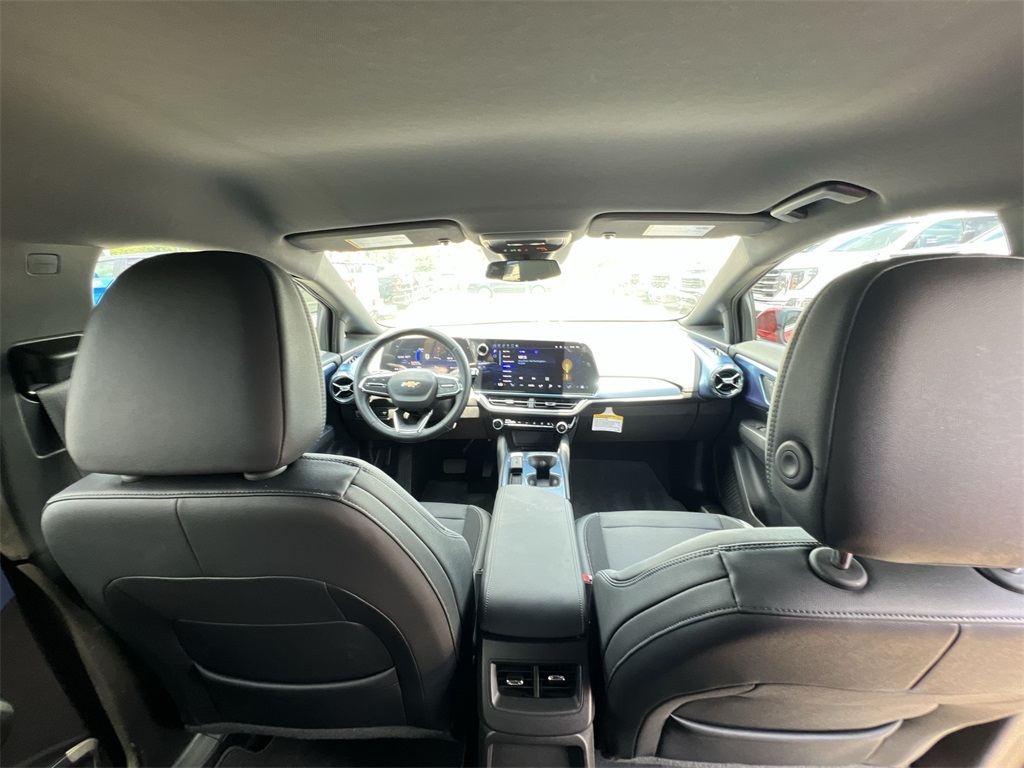 2024 Chevrolet Equinox EV 1LT photo 10