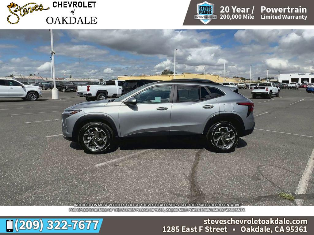 2024 Chevrolet Trax LT photo 6
