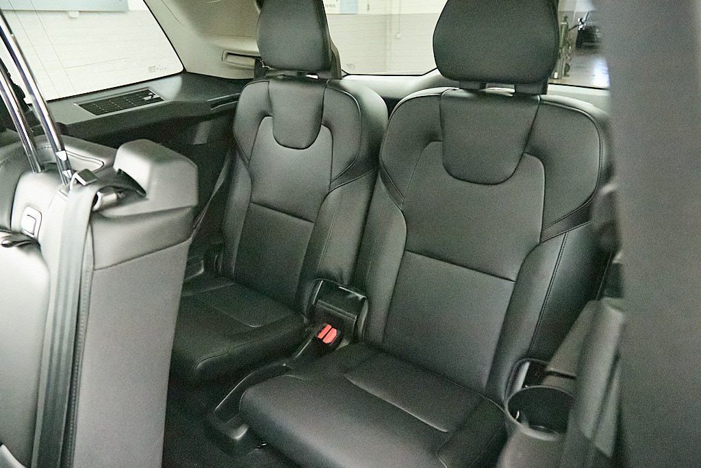 2023 VOLVO XC90 - Image 21
