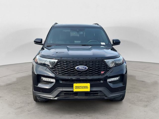2022 Ford Explorer ST photo 7
