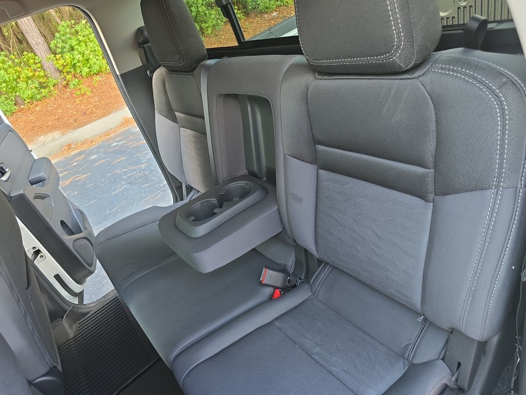 2024 Nissan Frontier SV photo 13