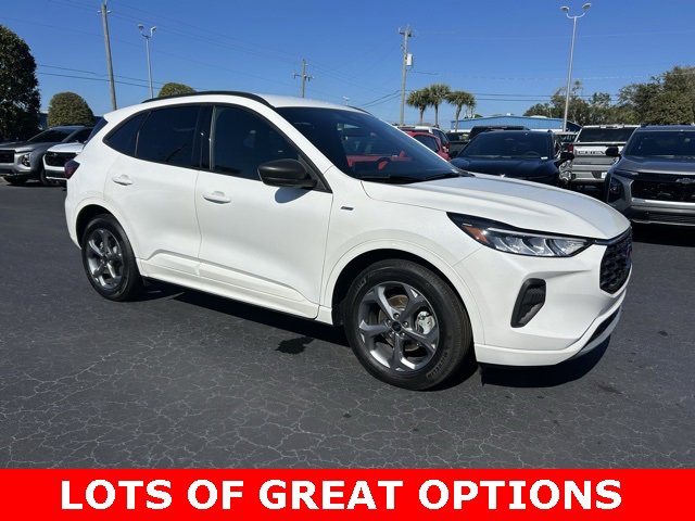 2023 Ford Escape ST-Line's photo