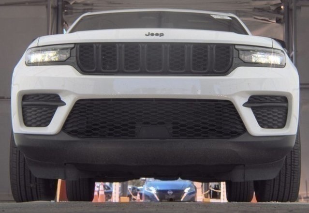 2024 Jeep Grand Cherokee Altitude X photo 8