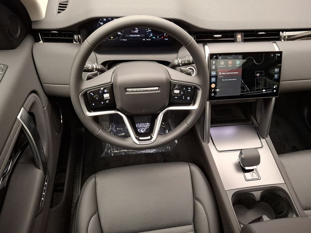 2025 Land Rover Discovery Sport S photo 6