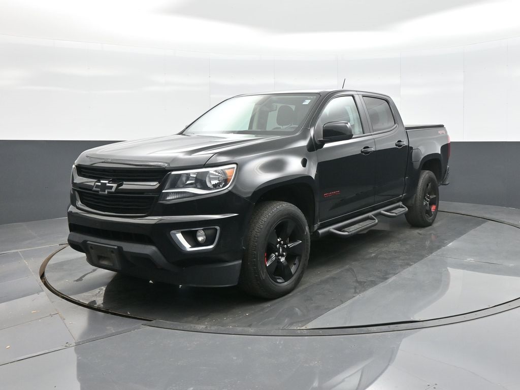 2018 Chevrolet Colorado LT photo 2