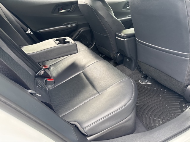 2024 Toyota Prius XLE photo 12