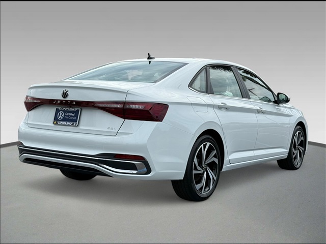 2025 Volkswagen Jetta 1.5T SEL photo 3