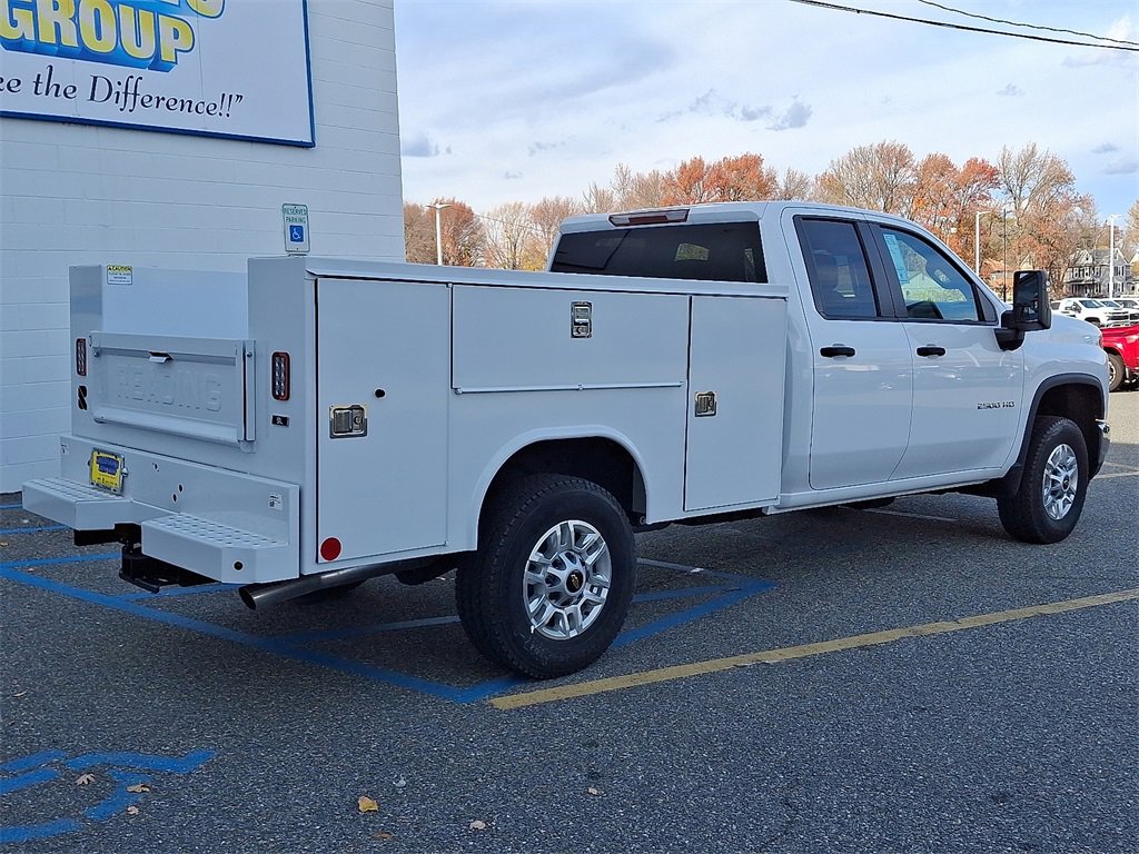 2025 Chevrolet Silverado 2500HD photo 4