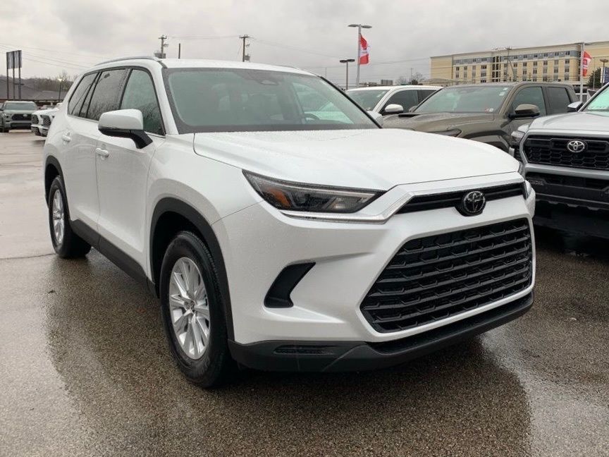 2026 Toyota Grand Highlander XLE's photo