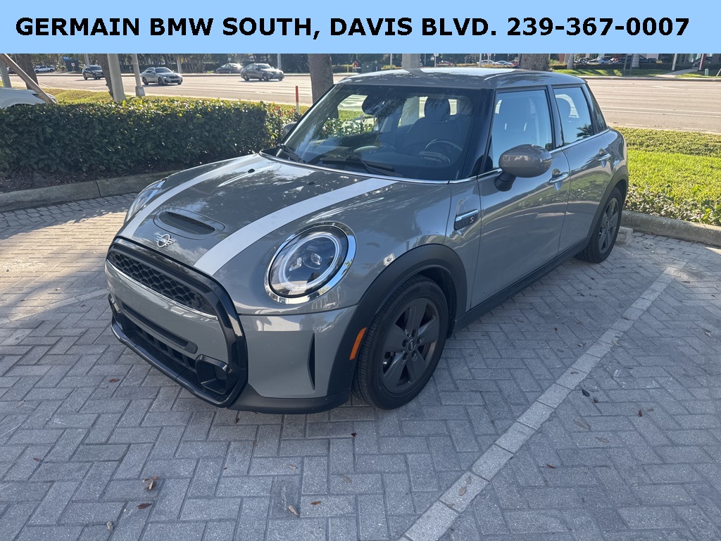 2022 MINI Hardtop S's photo