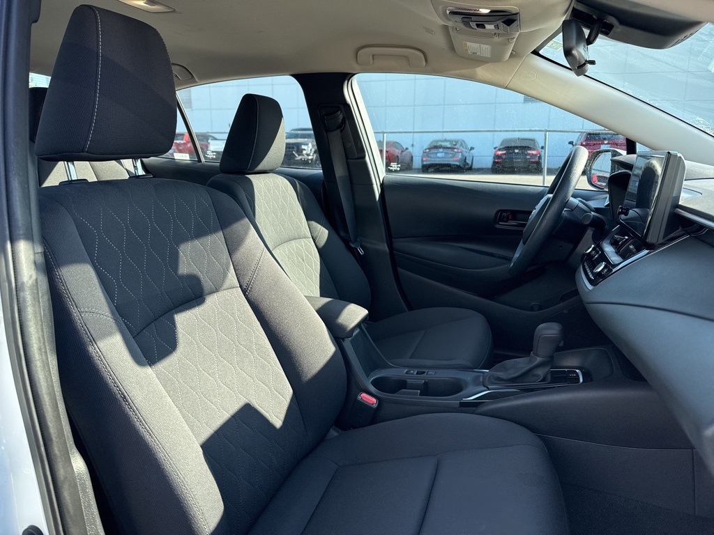 2023 Toyota Corolla LE photo 12