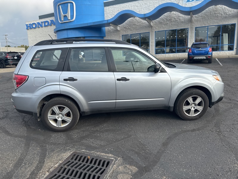 2012 Subaru Forester 2.5X photo 8