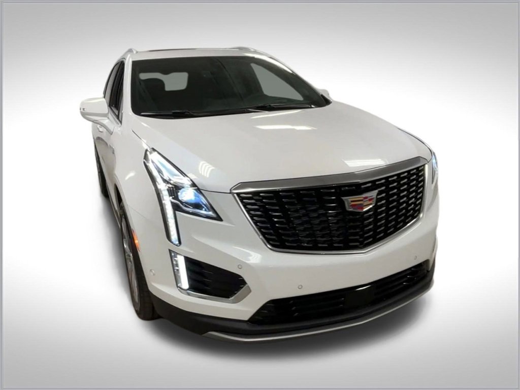 2025 Cadillac XT5 Premium Luxury photo 2