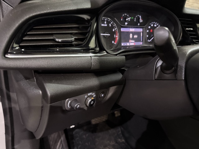 2018 Buick Regal TourX Essence photo 13