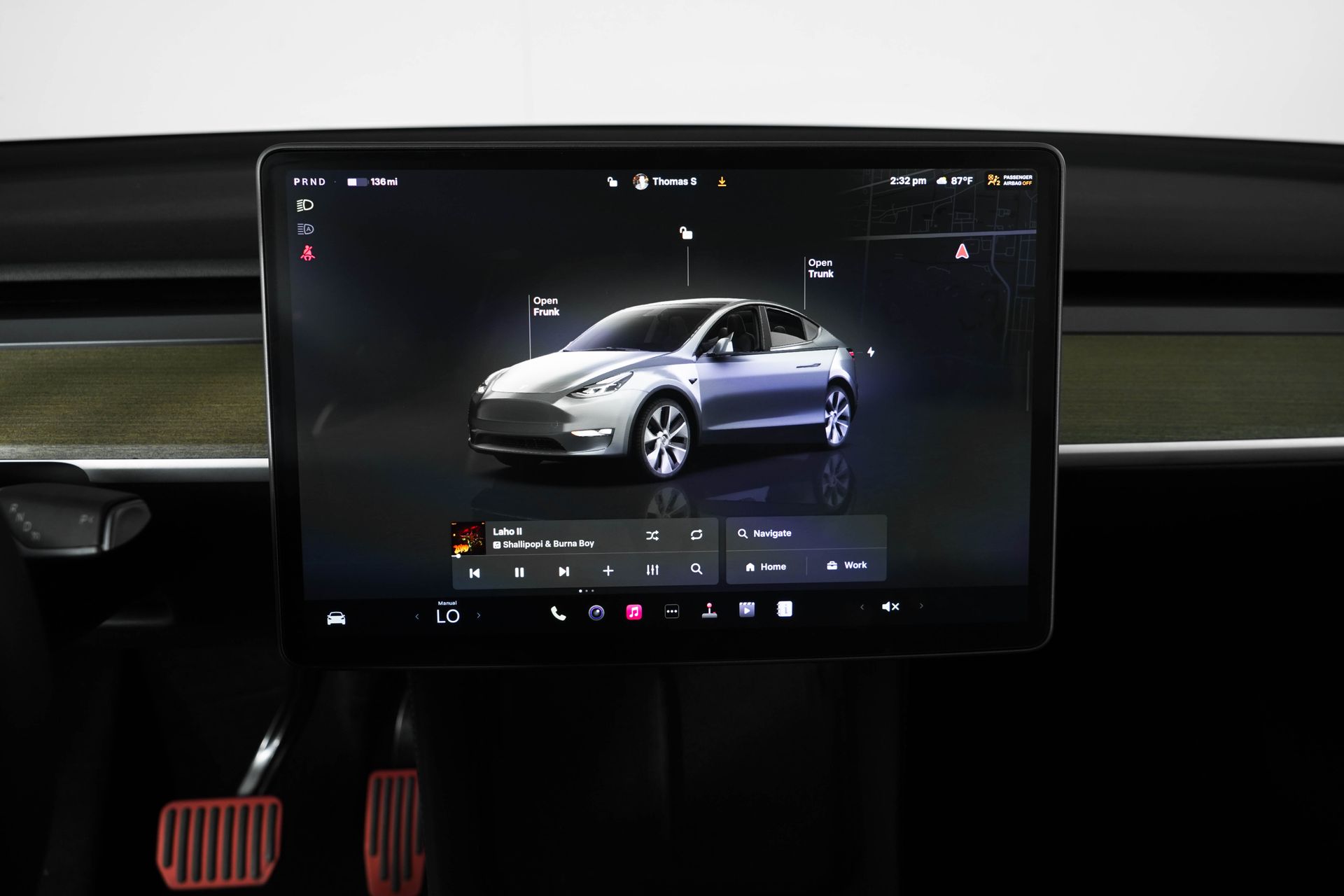 2024 Tesla Model Y Long Range photo 18