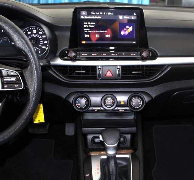 2024 Kia Forte LX photo 14