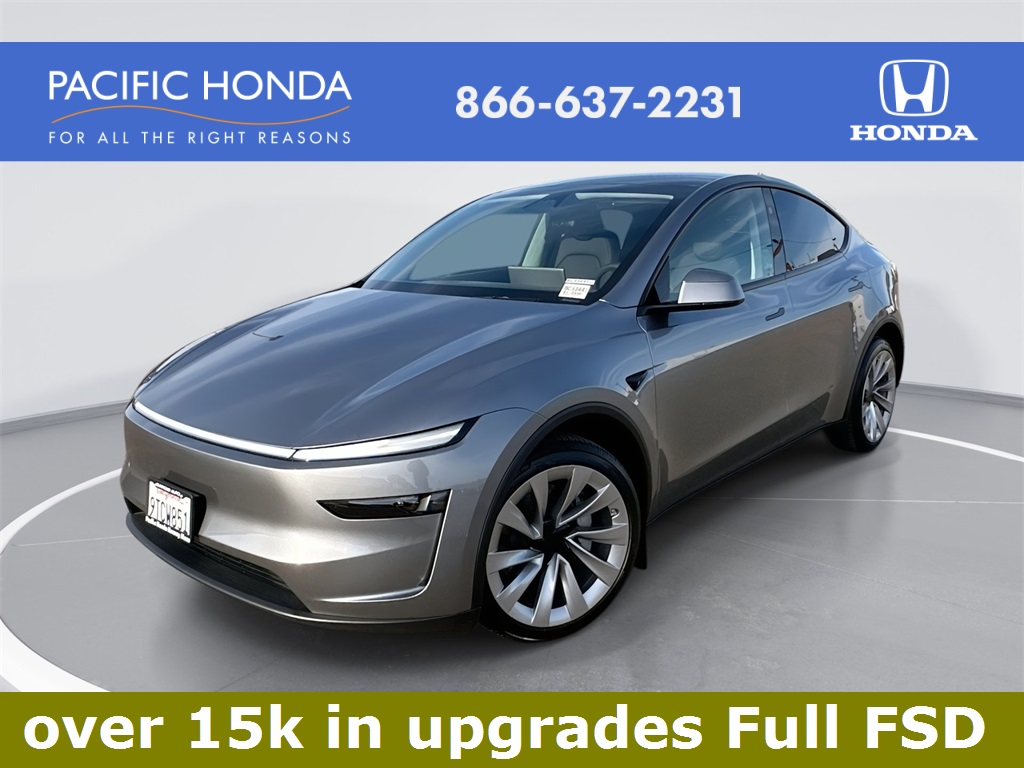 2026 Tesla New Model Y Premium's photo