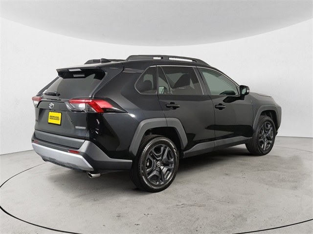 2022 Toyota RAV4 Adventure photo 4