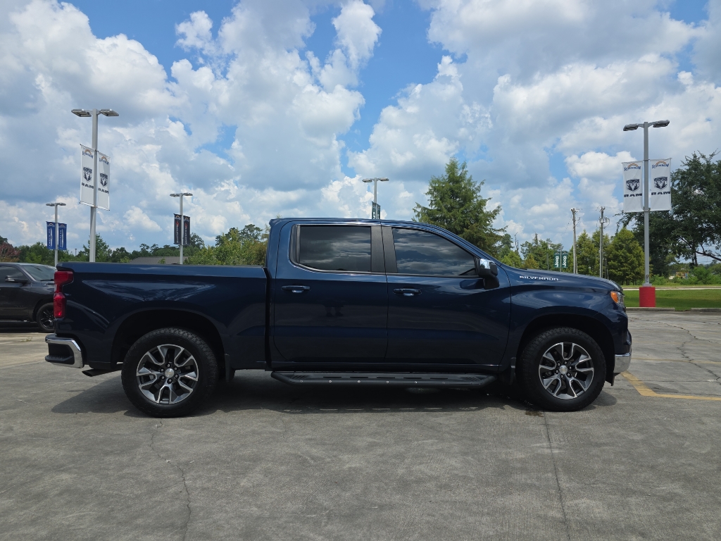 2022 Chevrolet Silverado 1500 LT photo 7