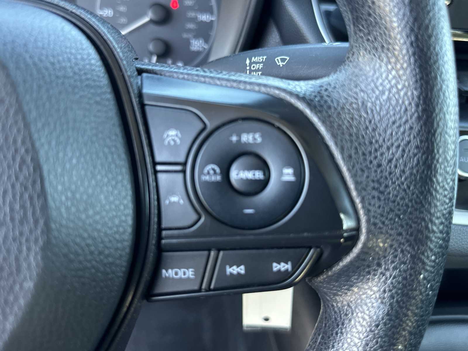 2023 Toyota Corolla LE photo 24
