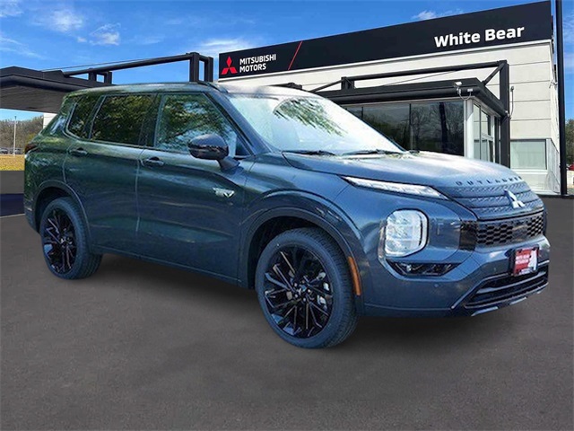 2025 Mitsubishi Outlander Plug-in Hybrid SEL's photo