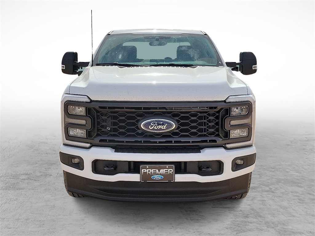 2025 Ford F-250 XL photo 3